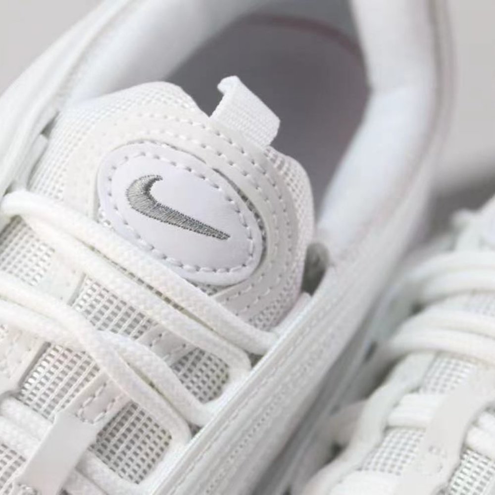 NIKE Air Max 97 Coors Bullet Golf - Picture 6 of 8